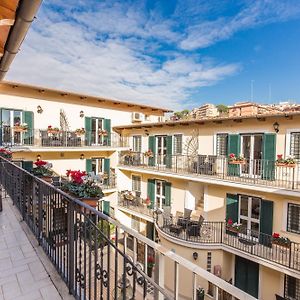 Aurelia Vatican Apartments
